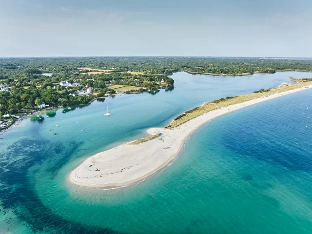 The White Sea Between Benodet And Mousterlin In Fouesnant 4