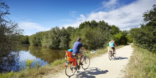 Fietsen met het gezin in de Marais de Mousterlin
