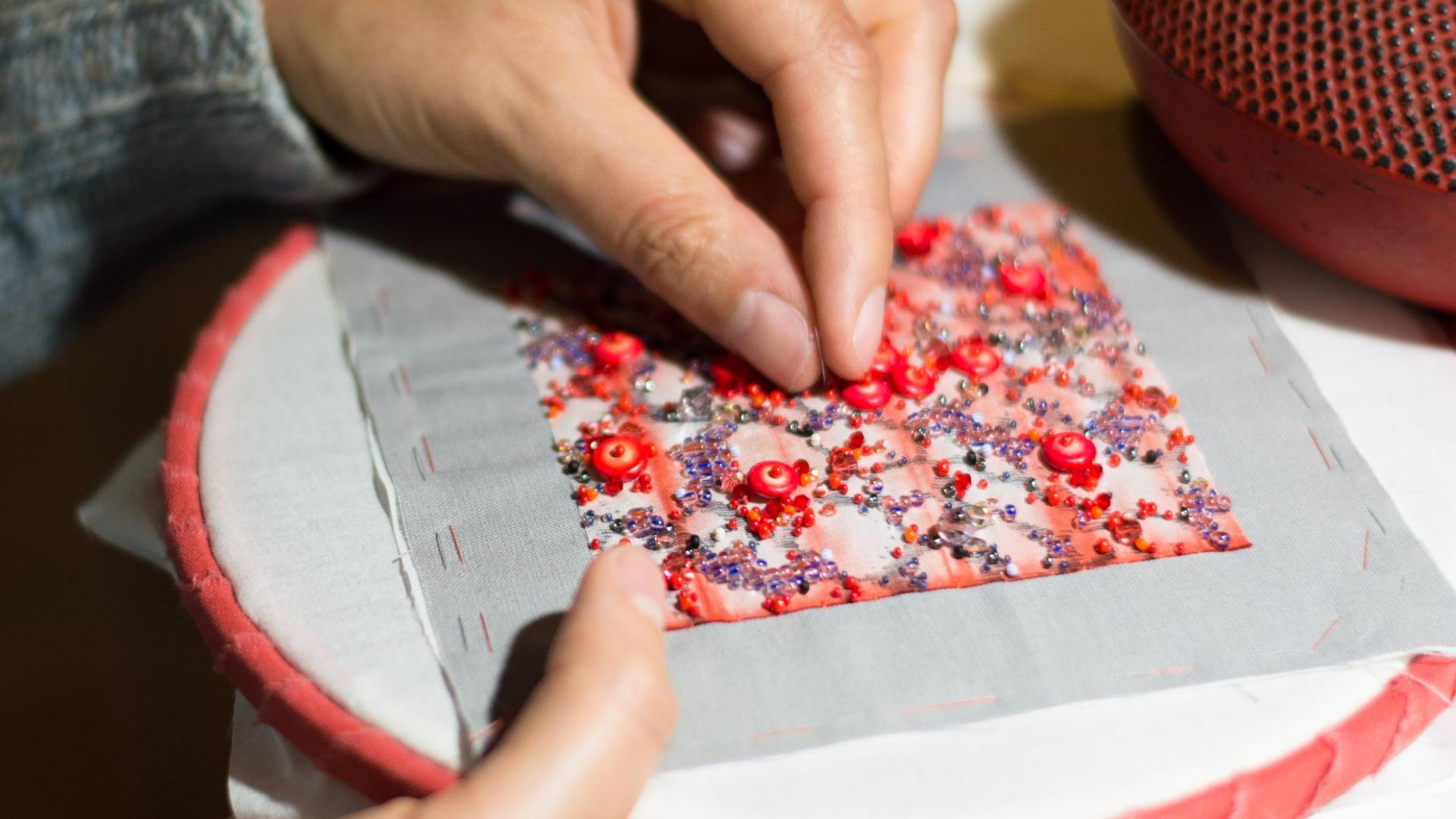 celine-lecoq-broderie-art-rochefort-en-terre-5.jpg