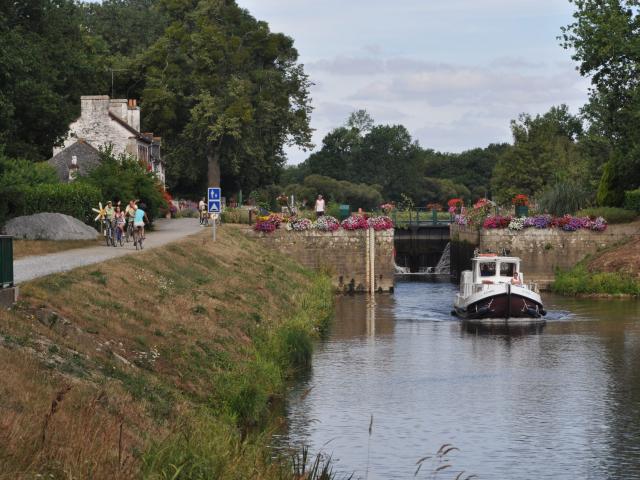 Ecluse St Gravé Canal De Nantes à Brest