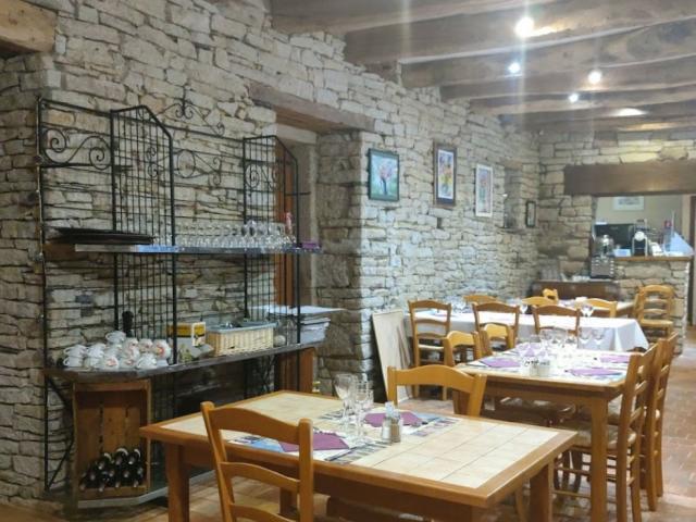 Salle Auberge St Hernin
