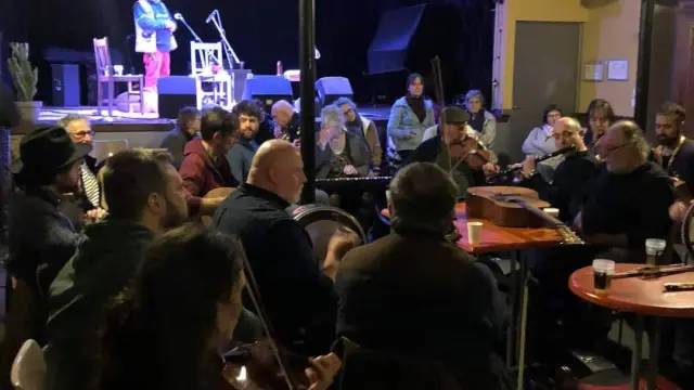 Rochefort En Eire 2022 Salle L'etang Moderne