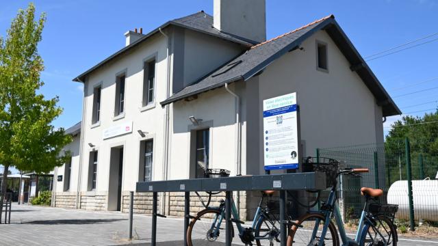 Location De Vélos électriques Gare De Questembert