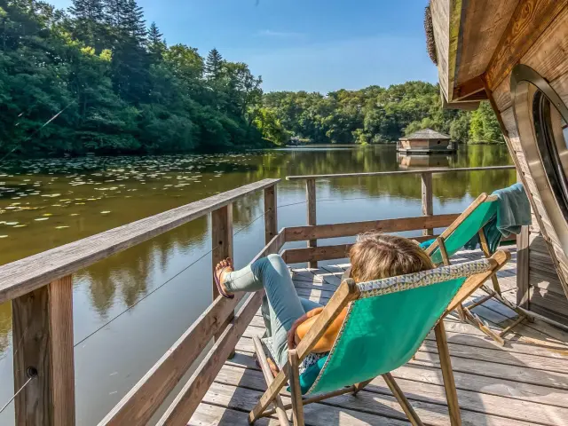 Cabane flottante au Moulin De Trévelo à Caden