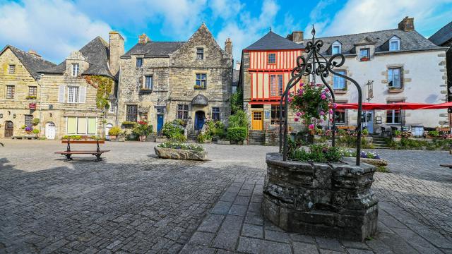 Rochefort-en-Terre - Place du Puits