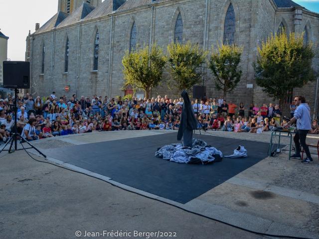 Inopiné Festival Questembert 2022 La Cie Luz