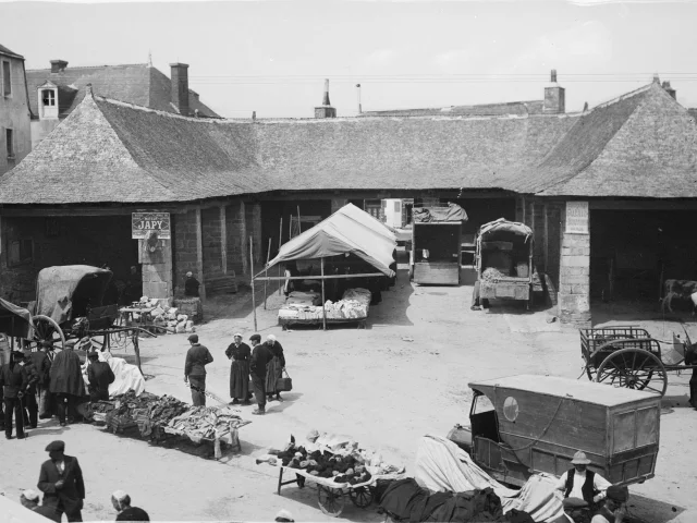 Place Des Halles Rochefort En Terre Collection Musee De Bretagne License Cc Nc Nd