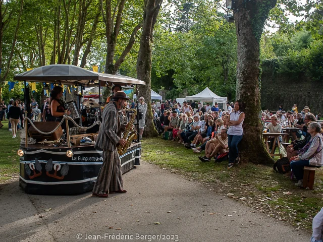 Fête champêtre au château