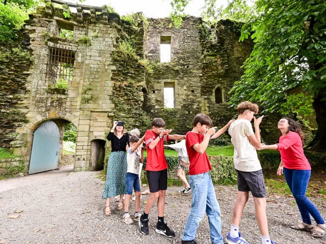 Visite Ludique Vadrouille Sensationnelle Rochefort En Terre Loic Kersuzan Morbihan Tourisme 5