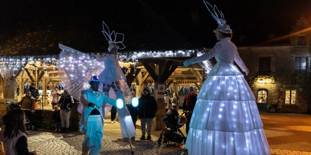 Soirée lancement des illuminations de Questembert 2024 avec la Cie Gregam