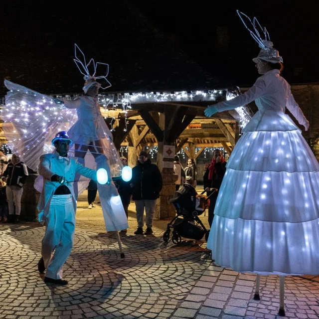 Soirée lancement des illuminations de Questembert 2024 avec la Cie Gregam