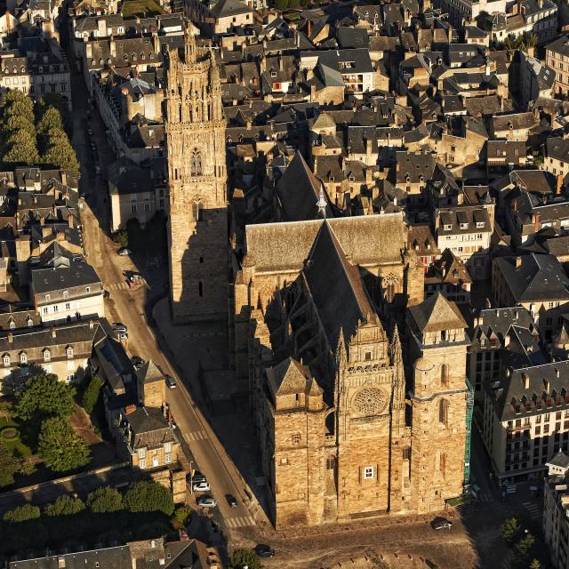 Vue globale de la cathédrale de Rodez