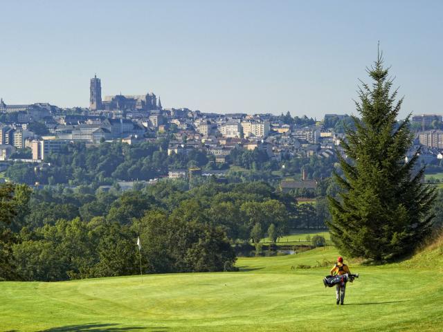 Vue du golf du grand Rodez