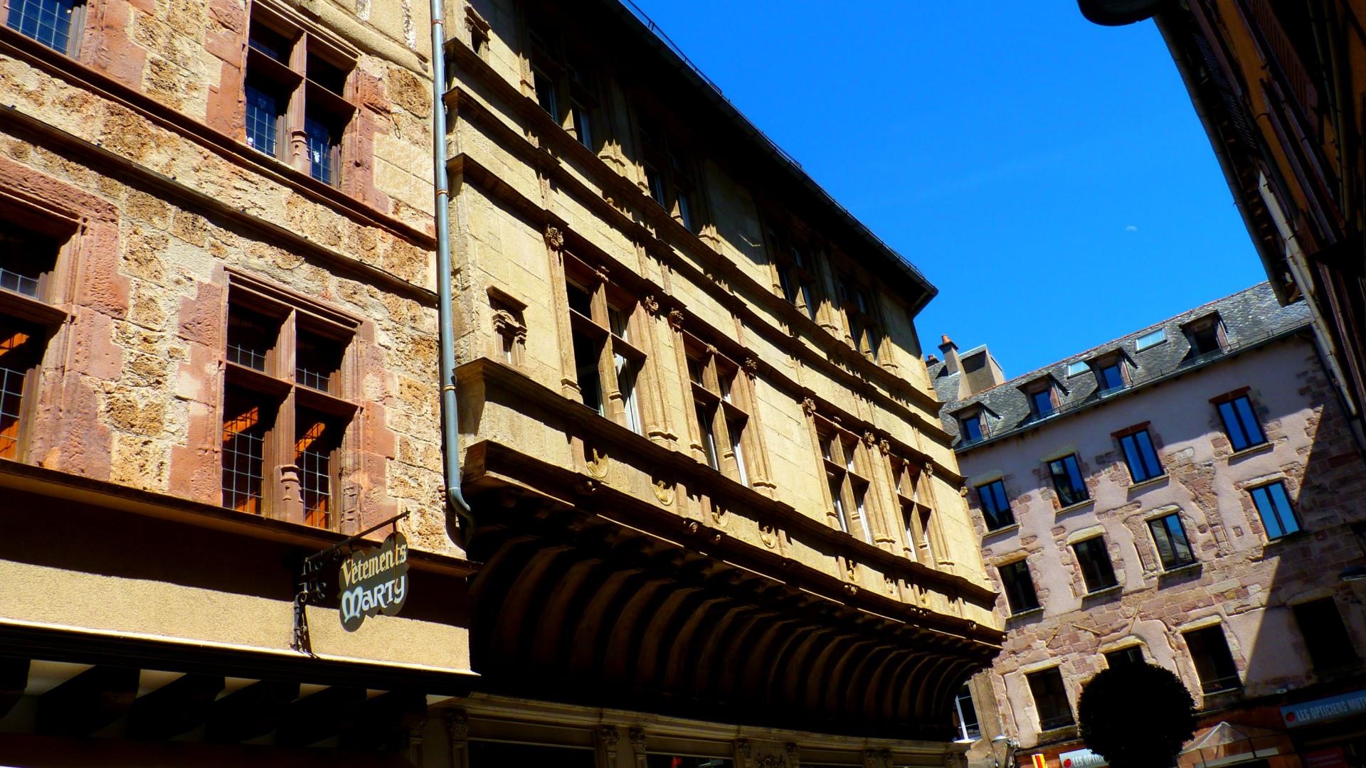 take-photos-of-armagnac-house-rodez-agglomeration-tourist-office