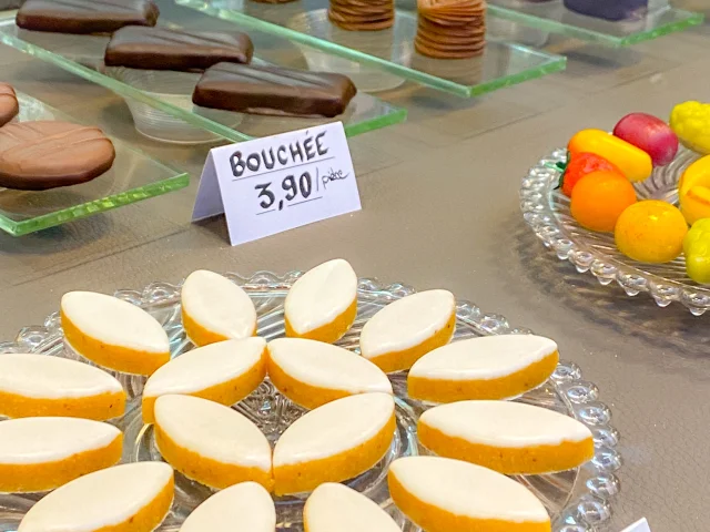 Rouen Gourmande Savoir Faire Terroir Normandie Rouen Visite Guidée Spécialité Sucre de pomme Anecdotes Histoire Patrimoine Boutique Goûter Manger