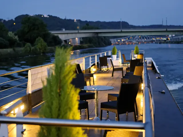 croisière escapade bateau fleuve seine rouen sortie vie nocture évènement balade promenade patrimoine