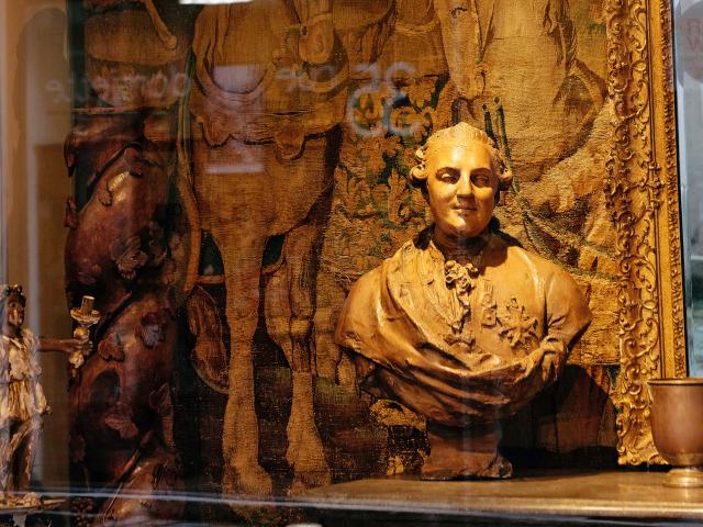 Rue Damiette quartier des antiquaires Rouen architecture vitrines des artisans locaux magasin d'antiquités façades colorées maisons à colombages centre-ville Normandie Balade Promenade