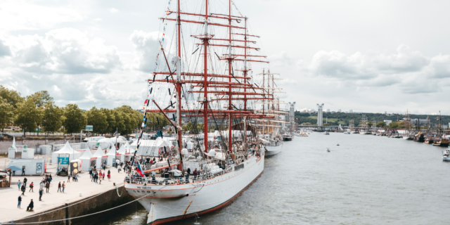 Bateaux de l'Armada seine Rouen Normandie Seine événement parade voilier Cathédrale de Rouen Quais Rive gauche