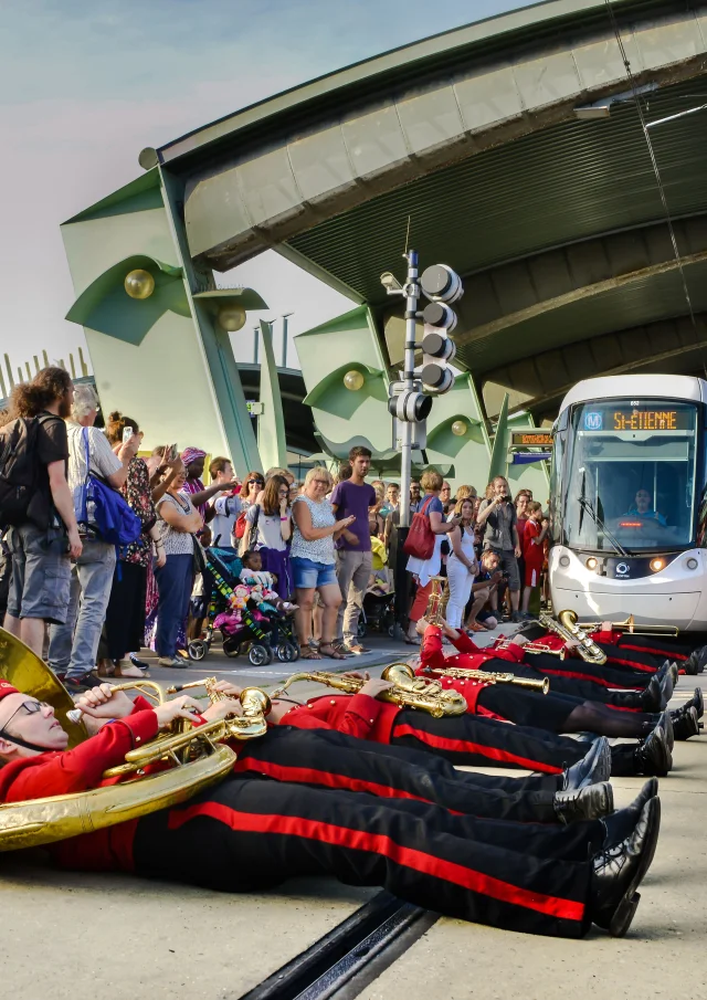 viva cité sotteville-lès-rouen spectacle art artistique acrobatie cirque concert vie nocturne patrimoine culturel culture musique