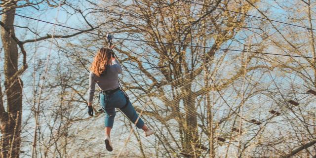 AccroCamp Rouen ile lacroix parc urbain accrobranche nature patrimoine loisir activité enfant famille adulte seine forêt
