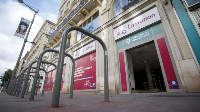 vélo Rouen Rue Jeanne D'arc Lovélo patrimoine nature sport loisir service mobilité
