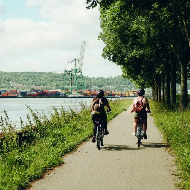 Velo Quais De Seine Refuse To Hibernate patrimoine seine rouen nature histoire industrie