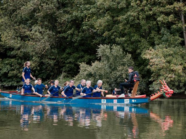 Sortie En Dragon Boat Sur La Seine Marie Anais Thierry Marie Anais Thierry 25881 1600px