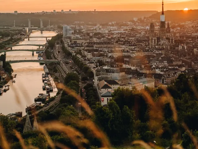 Depuis Le Panorama Sainte Catherine Au Coucher Du Soleil Rouen