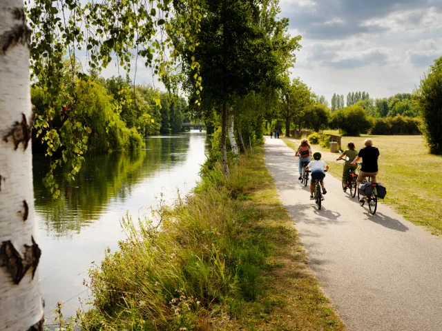 A Velo En Vallee De La Seine Pascal Beltrami 24551 1600px
