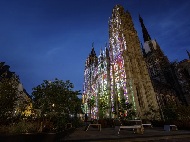 Aa Mrn 20 07 03 Rouen Cathedrale De Lumiere 0034 Min