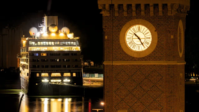 Quai de Seine, nuit