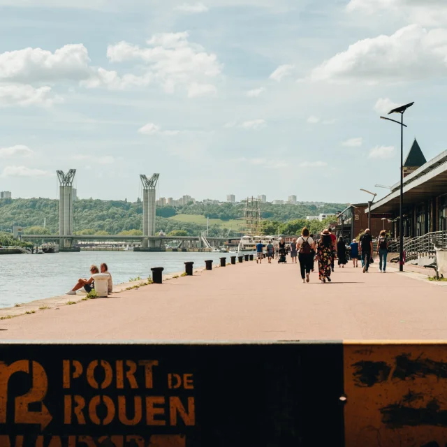 Quais De Seine Rouen Refuse To Hibernate Refuse To Hibernate 23870 1600px