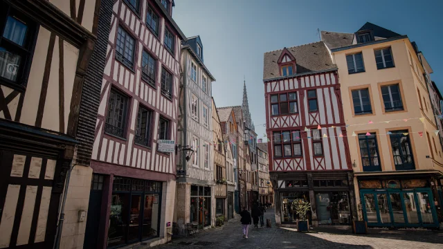 Rouen Place Du Lieutenant Aubert