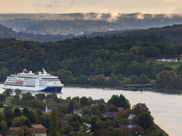 A cruise on the River Seine to Rouen and the Seine Valley