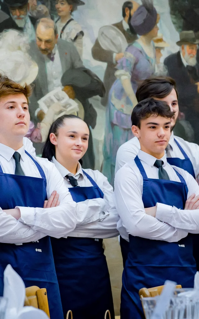 Students Institut Mesnieres Singuliers Pluriel 28