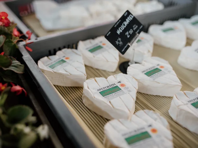 Experience Normande Fromages Normands Au Marche De Rouen