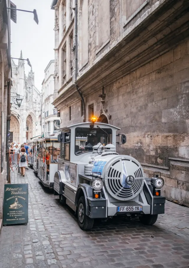 Aa 250819 Rouen Touristes En Villea Aubry Metropole Rouen Normandie 0327