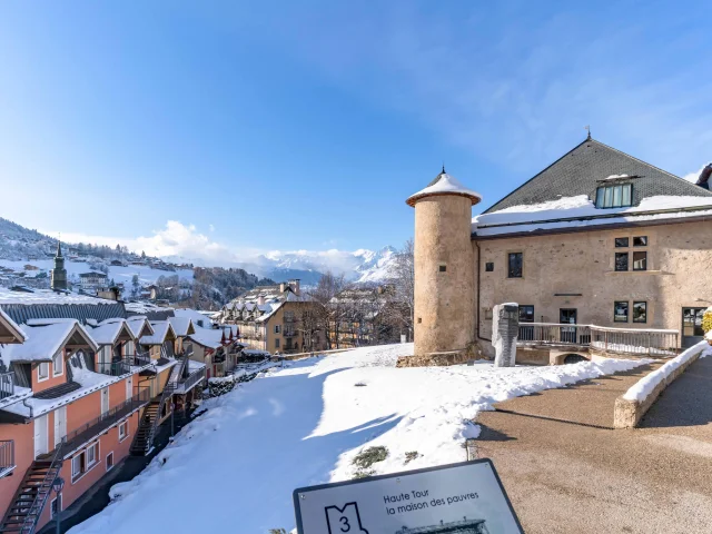 Hautetour fortified house