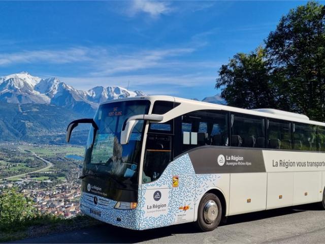 SAT Y84 bus