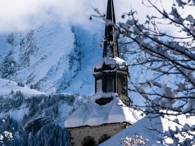 Saint-Nicolas de Véroce church in the snow