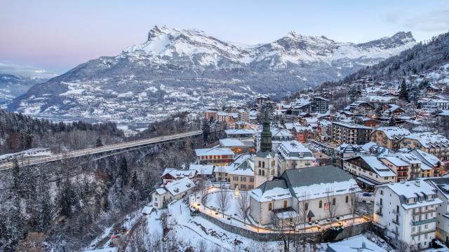 L'Église de Saint-Gervais, au centre du village