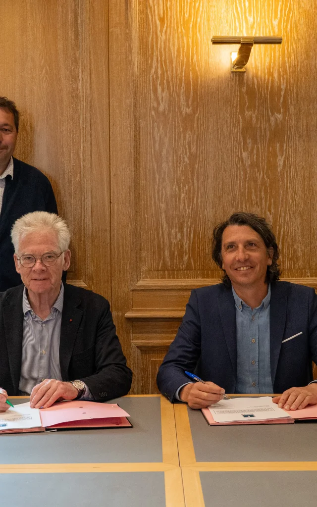 Signature de la DSP des Crêtes