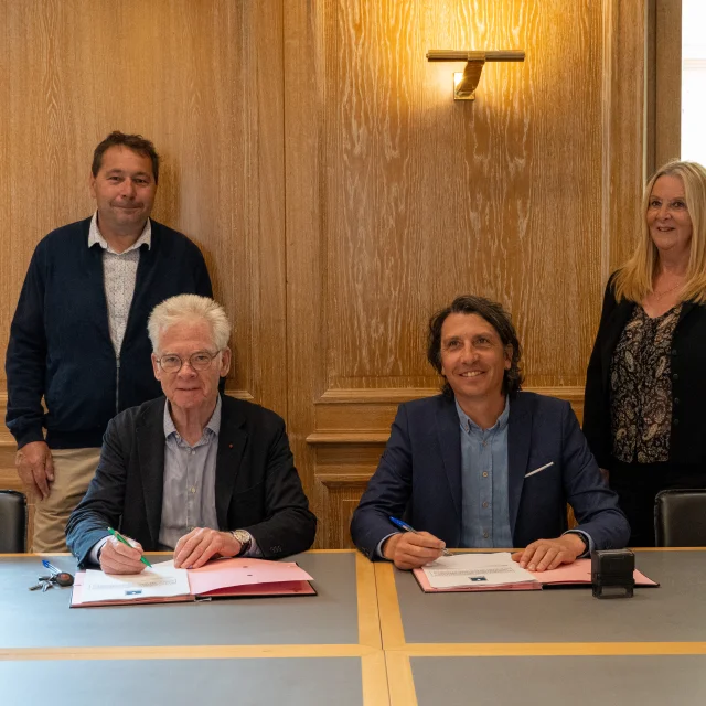 Signature de la DSP des Crêtes
