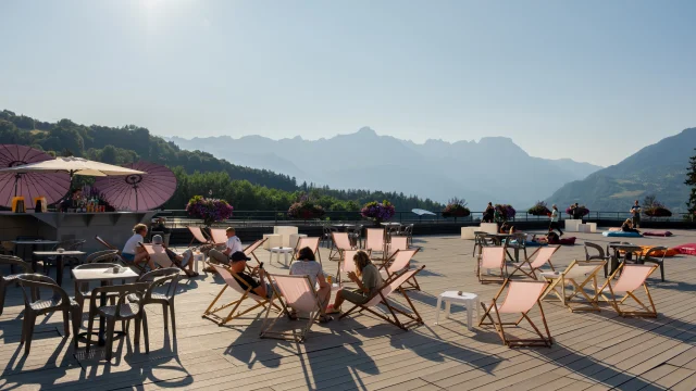 L'esplanade Marie paradis en été