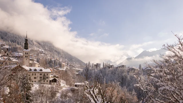 Le sublime village de Saint-Gervais sous la neige