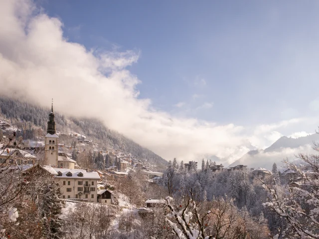 Le sublime village de Saint-Gervais sous la neige