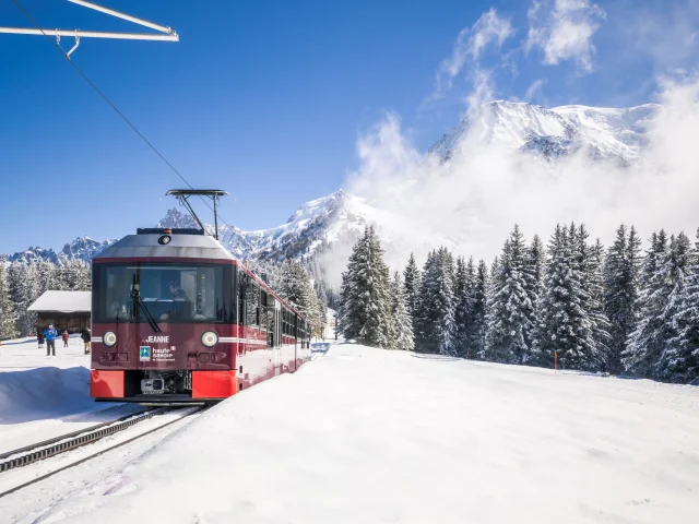 Le tramway du Mont-Blanc à Bellevue, en hiver