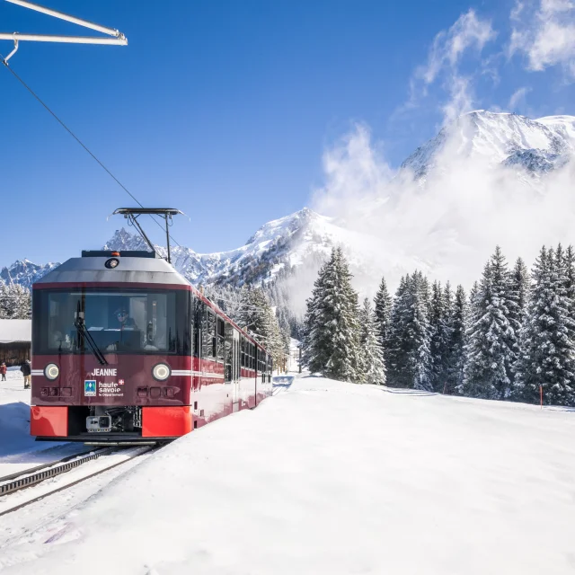 Le tramway du Mont-Blanc à Bellevue, en hiver