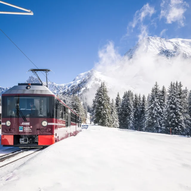 Le tramway du Mont-Blanc à Bellevue, en hiver