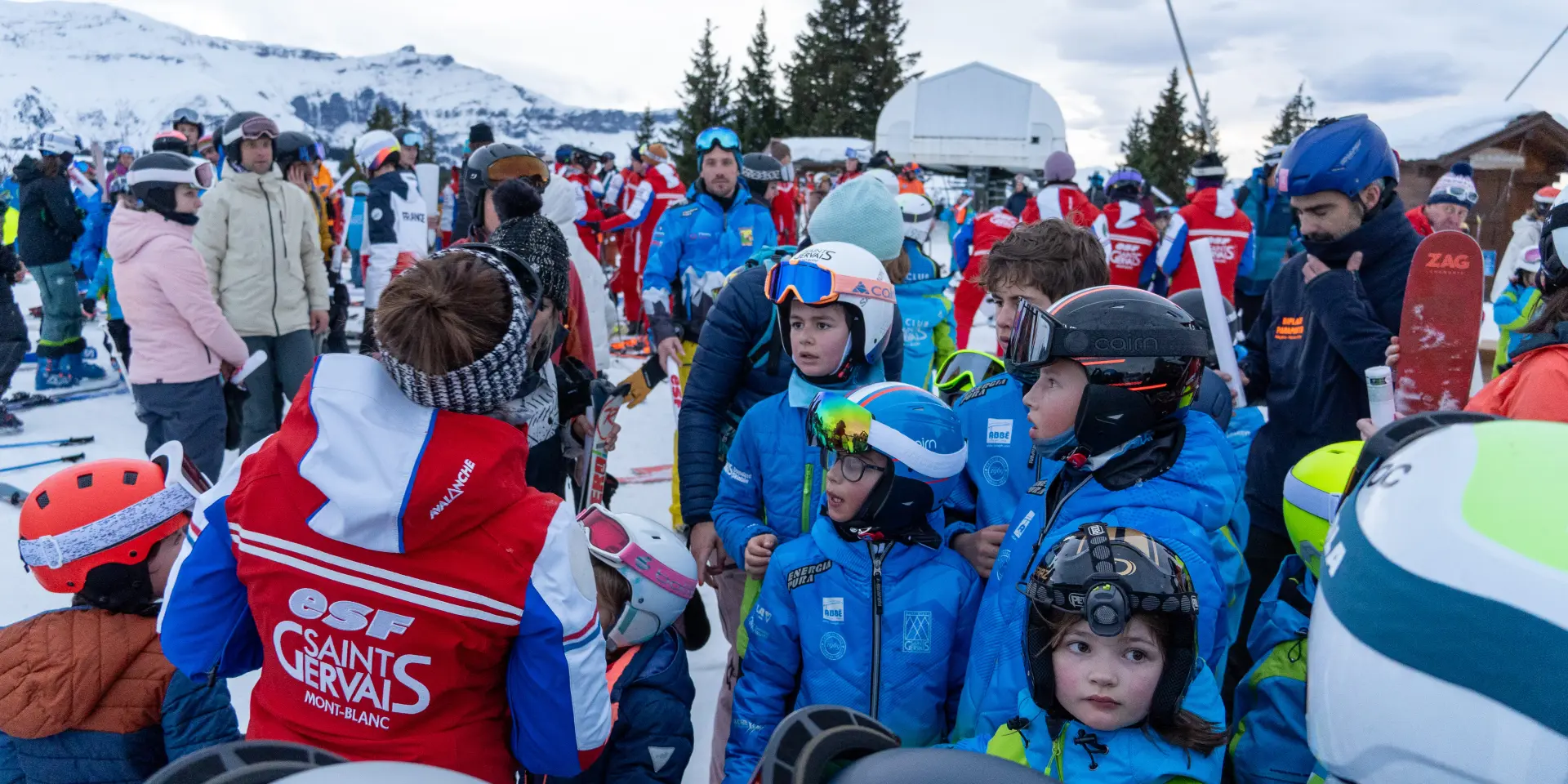 Groupe pour la descente aux flambeaux